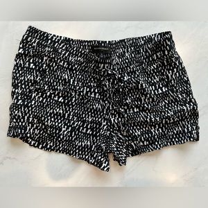 Banana Republic Factory Soft Utility Short Size Medium Black White 100% Viscose